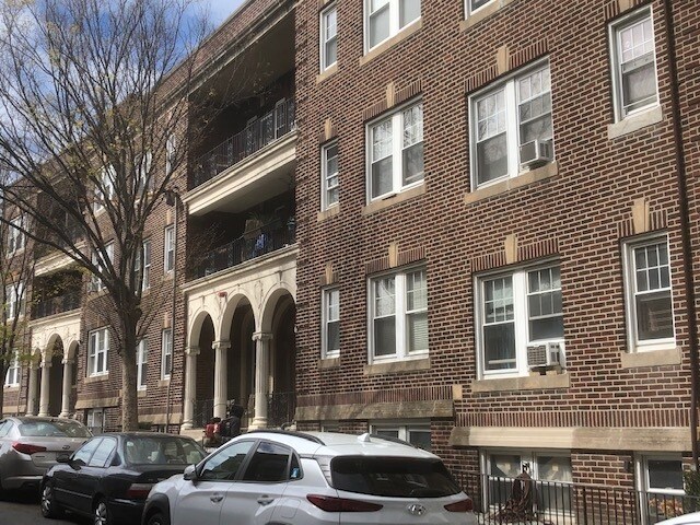 Building Photo - 10 Melvin Ave