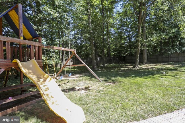 Building Photo - 8225 Osage Ln