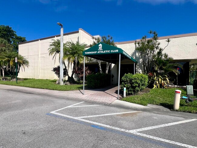 Building Photo - 3529 NW 35th St