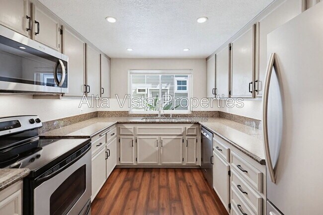 Building Photo - 4204 3rd Avenue