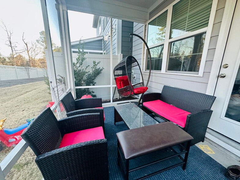 Covered Patio - 1403 Rosepine Dr