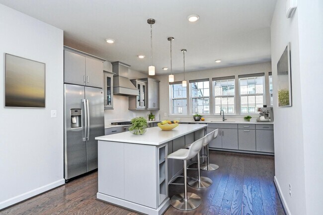 Building Photo - 4388 Fair Lakes Ct