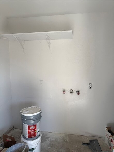 Building Photo - 6525 Renwick Dr