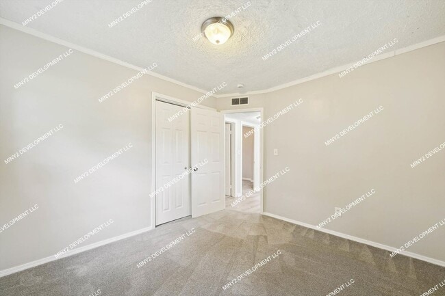 Building Photo - Charming 3-Bedroom Ranch for Rent in Redford