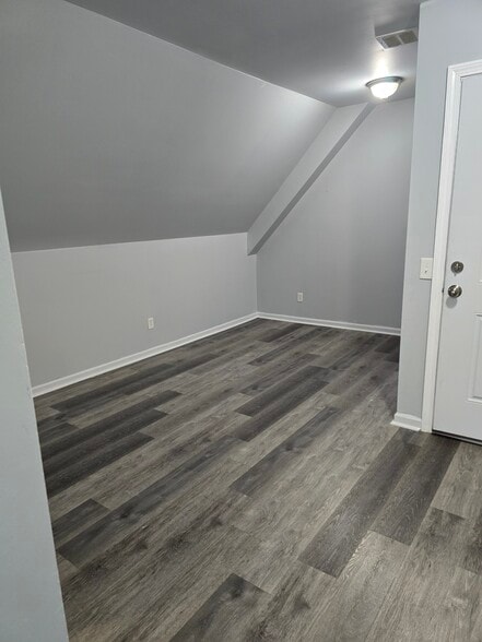 Living room - 61 Savoy St