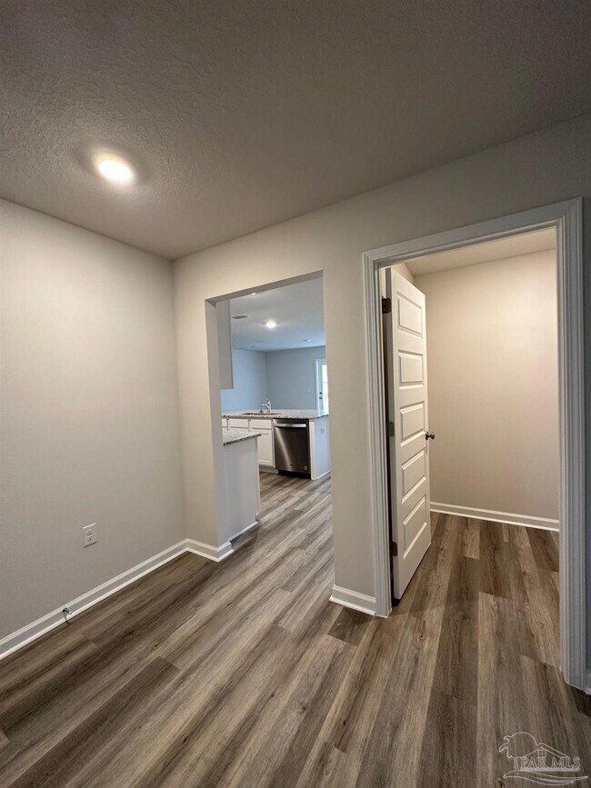 Building Photo - 4378 Redbay Ct