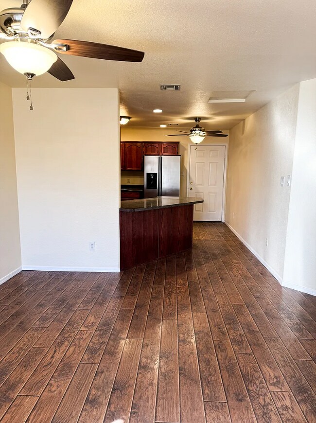 Building Photo - A Cozy 2 bed/ 2 bath home in the heart of Yuma!