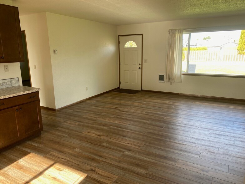 Building Photo - 1817 Taylor St