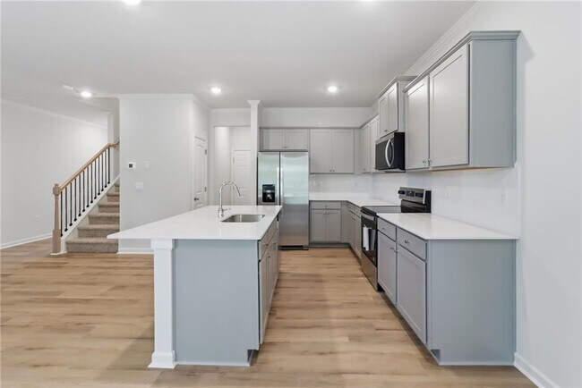Building Photo - 48 Berryville Dr