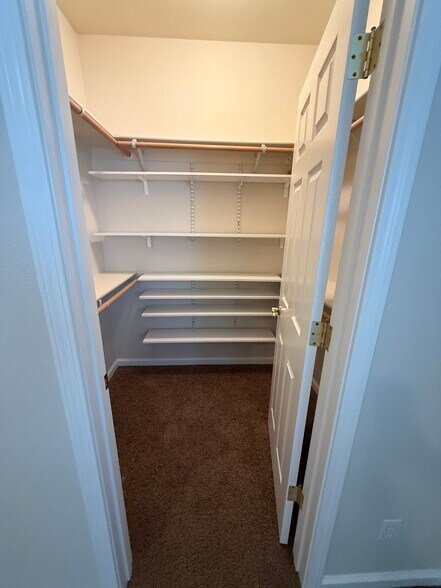 Building Photo - 23 Morning Rose Way