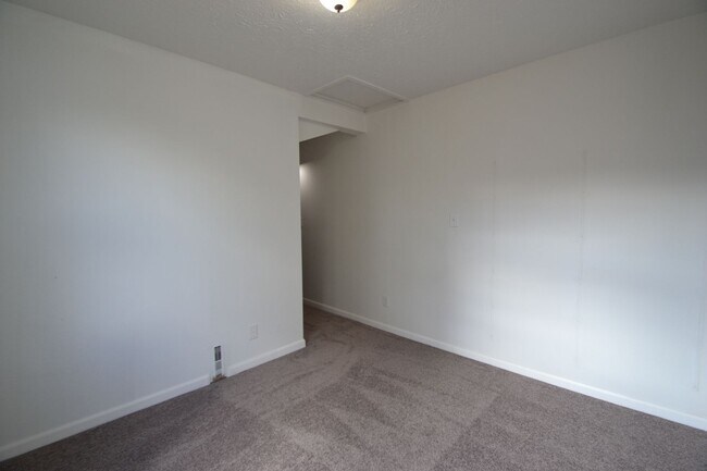 Building Photo - 111 N 17th St