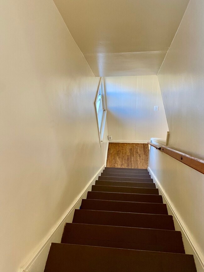 stairs - 32620 Montcalm St