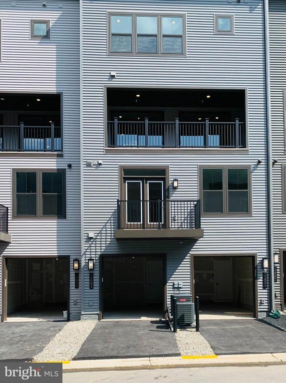 Building Photo - 12884 Sunrise Ridge Aly