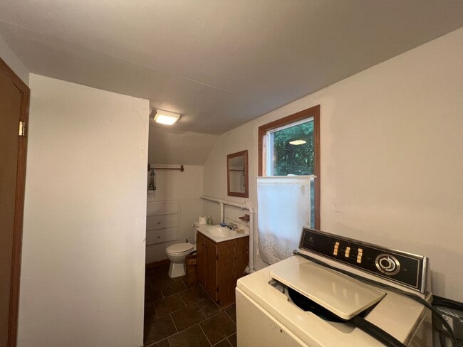 Building Photo - Click the “Apply Now” button or email wapmrentals@gmail.com for a prompt response.