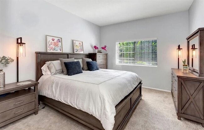 Building Photo - Bayfront Condo fo Rent