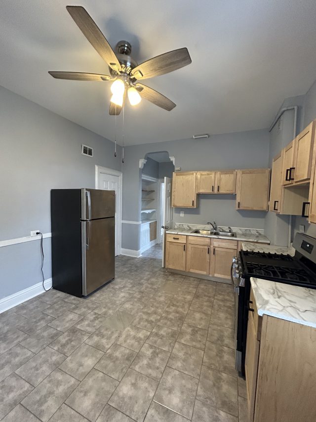 Building Photo - 2 bedroom in Chicago IL 60622