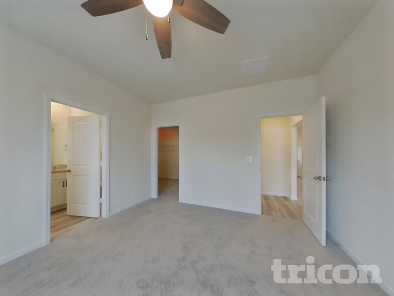 Building Photo - 260 Limestone Cir