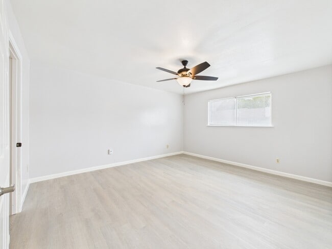 Building Photo - 9409 Fondren Rd