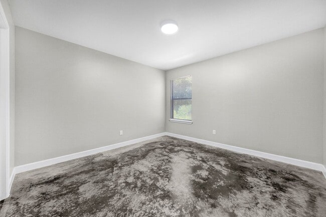 Building Photo - New Rental Opportunity in Memphis!