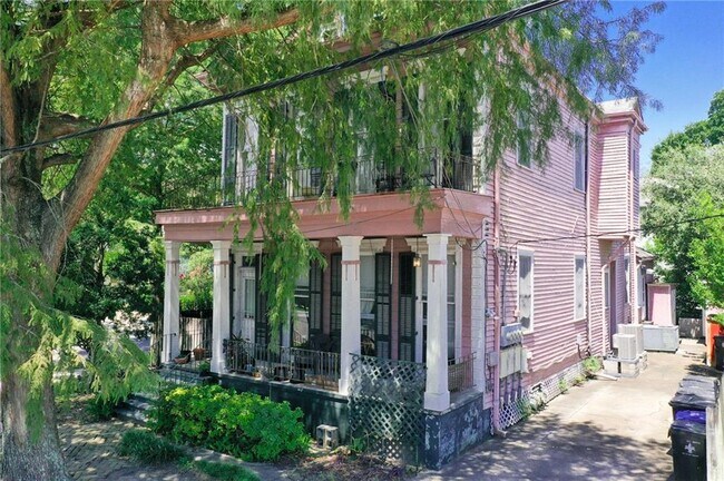 Building Photo - 8207 Freret St