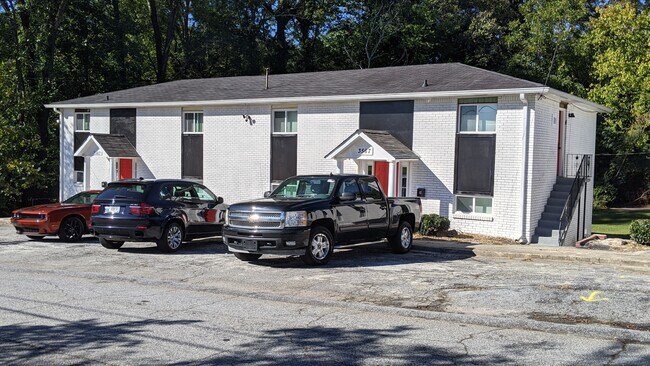 Building Photo - 3567 Adams St