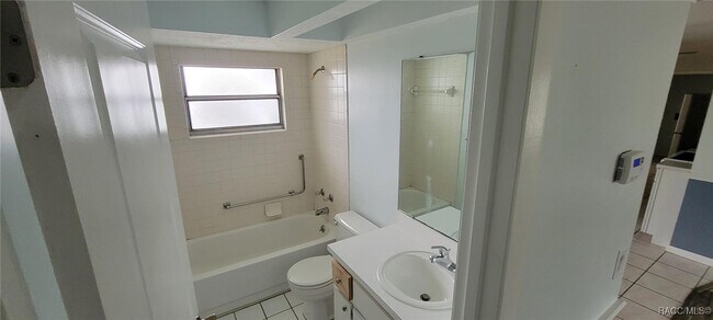 Building Photo - 234 W Valerian Pl