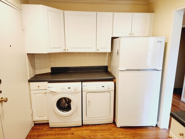 Building Photo - 109 Memory Ct