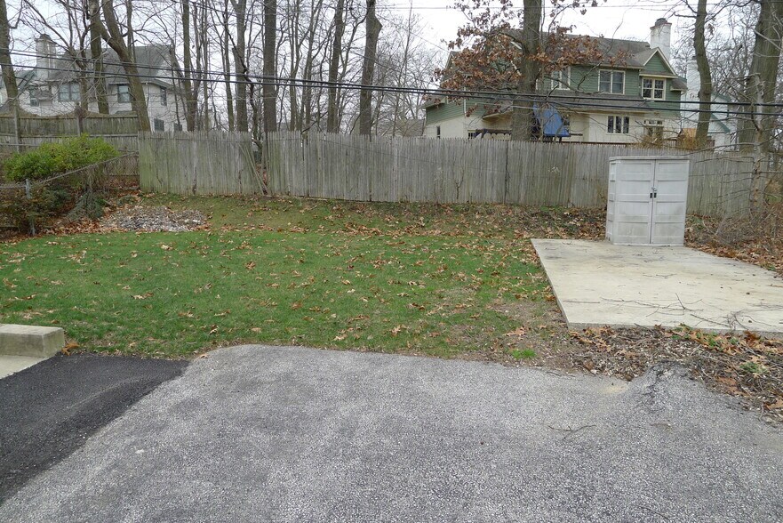 Building Photo - 278 Valley View Road