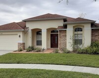 Building Photo - Beautiful 4 Bedroom Home