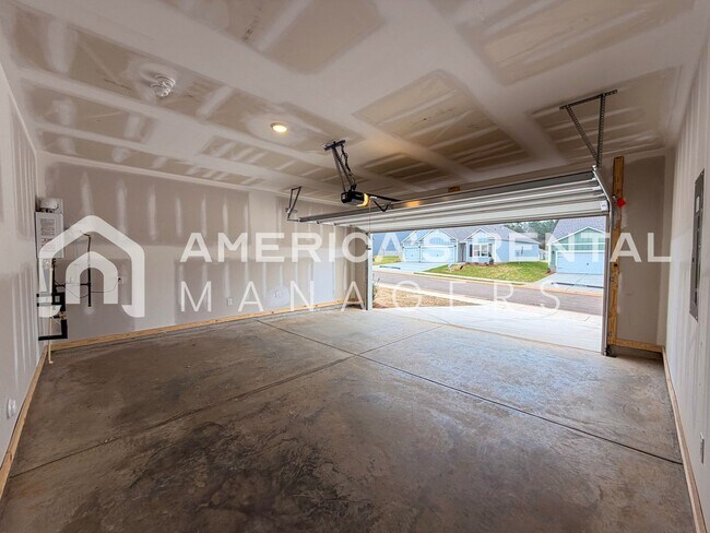 Building Photo - ONE MONTH FREE MOVE-IN SPECIAL! New Construction Home for Rent! Sign a 13-month lease by 4/15/202...