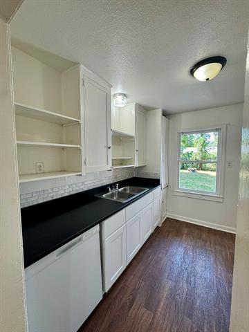 Building Photo - 5513 Thomas Ln