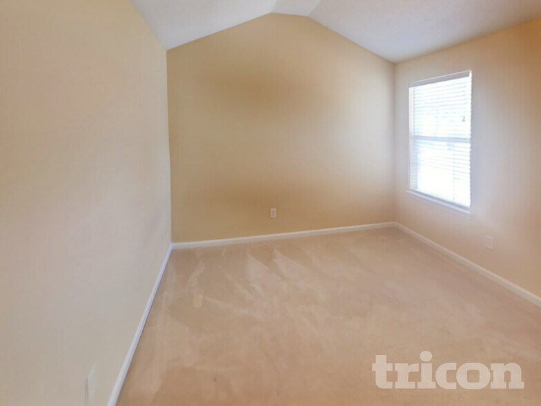 Building Photo - 5853 Sepulveda Ln