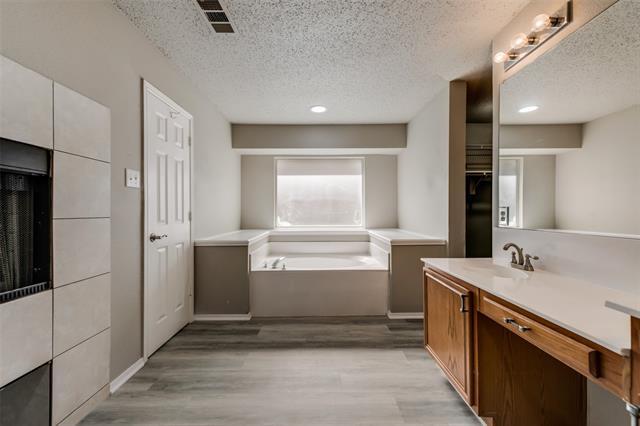 Building Photo - 1809 Lake Whitney Ln