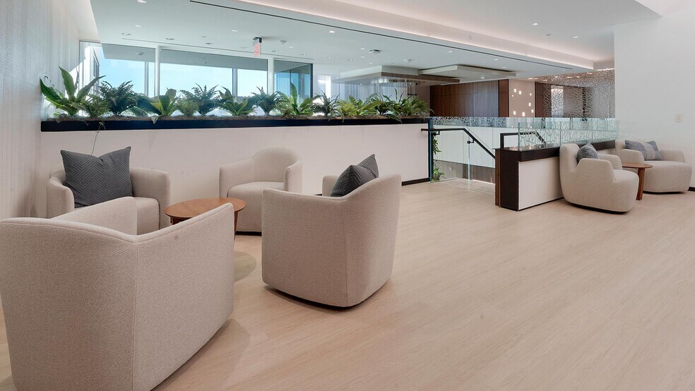 Building Photo - 632 Howard Rd SE