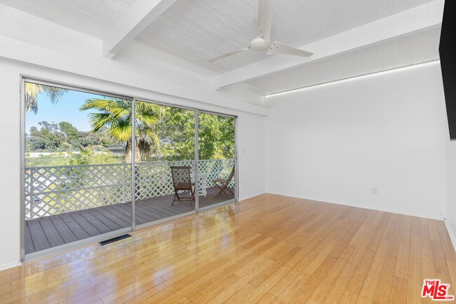 Building Photo - 3352 Oak Glen Dr