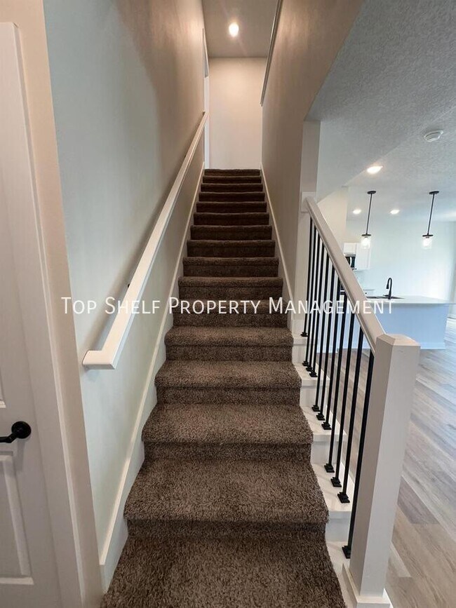 Building Photo - 232 Bristlecone Dr