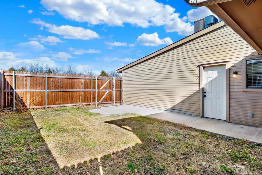 Backyard - 701 Wolftrap Dr