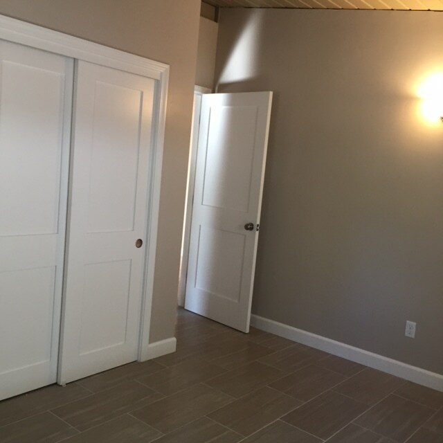 Building Photo - Charming Detached Home