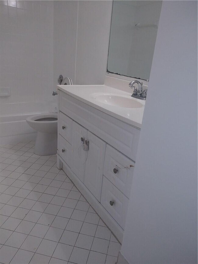 Building Photo - 3477 NW 44th St