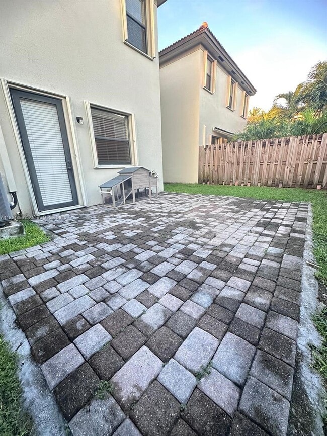 Building Photo - 15290 SW 118th Terrace
