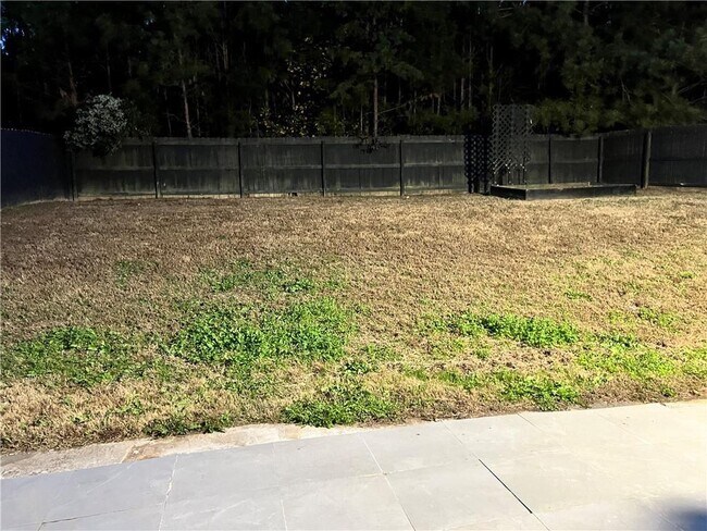 Building Photo - 6064 Red Top Loop