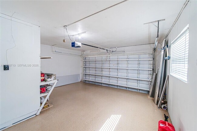 Building Photo - 8107 NW 74th Ave