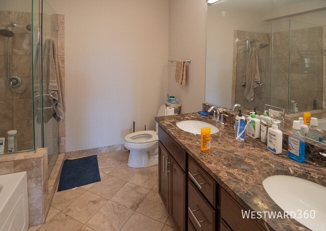 Building Photo - 4950 Western-2A