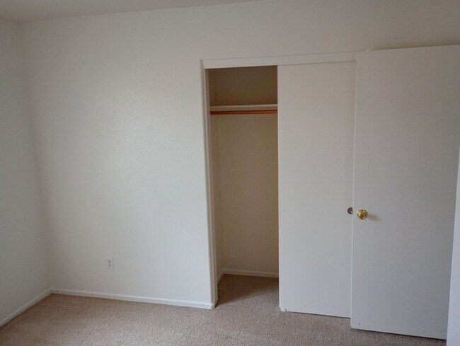 Building Photo - S Durango Rd