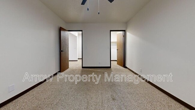 Building Photo - 201 E Arbor Ave