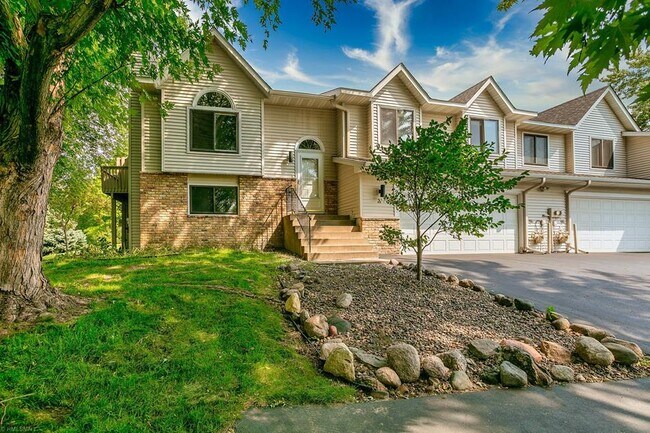 Building Photo - 9241 Upland Ln N