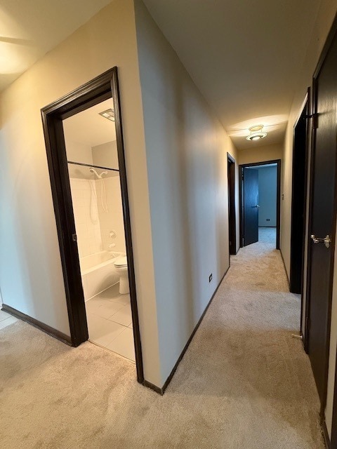 Building Photo - 810 W Lakeside Plaza