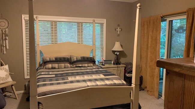 Building Photo - 103 Clary Ct