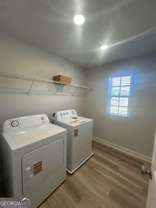 Building Photo - 2088 Brookhill Wy