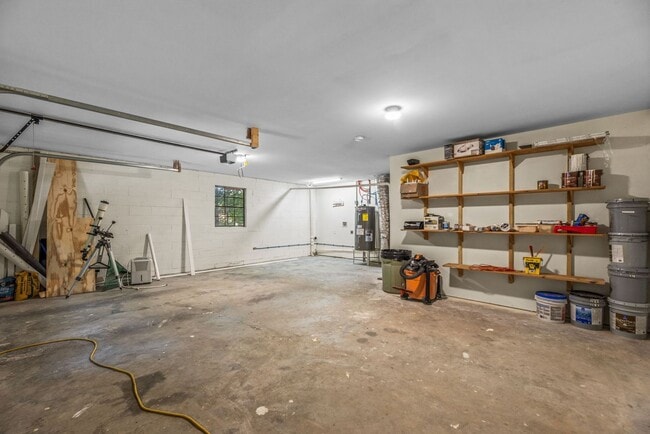 Building Photo - Beautifully Remodeled 3-Bedroom Home with ...